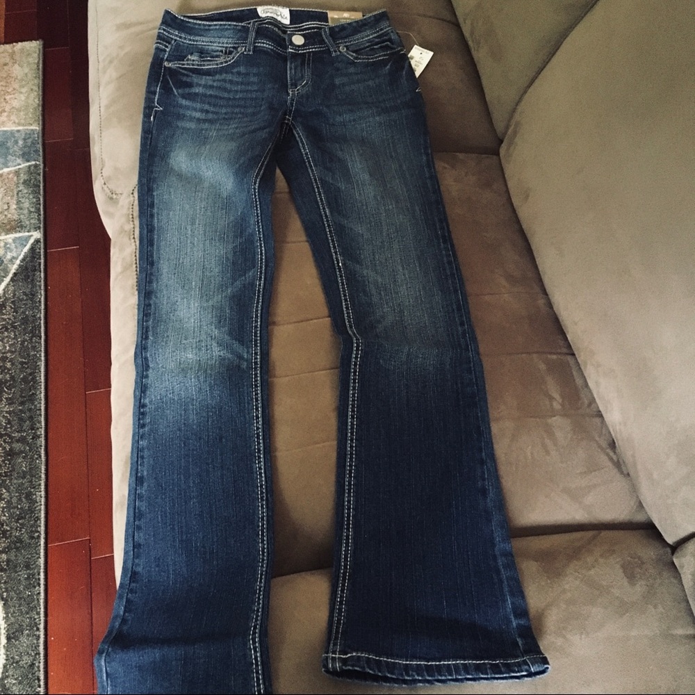 Aeropostale Chelsea Boot Jeans